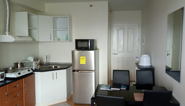 Avida-condo-288-kitchen-dining-a