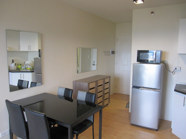 Avida_Cebu_condo_287_dining_shoerack